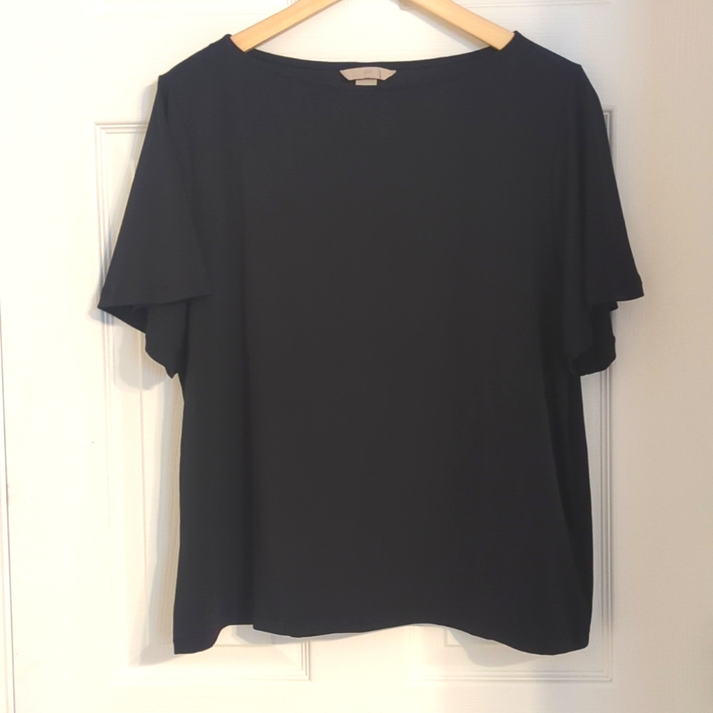 Flutter sleeve blouse